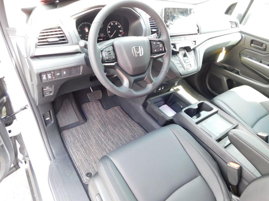 new 2026 Honda Odyssey car, priced at $43,063