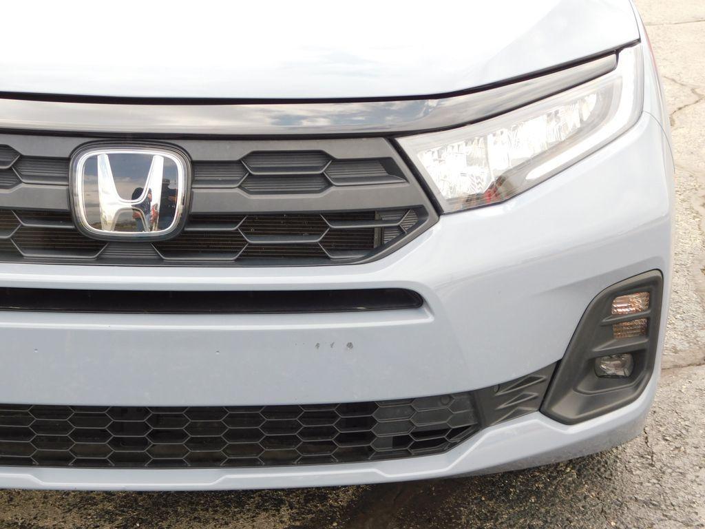 used 2025 Honda Odyssey car, priced at $37,967