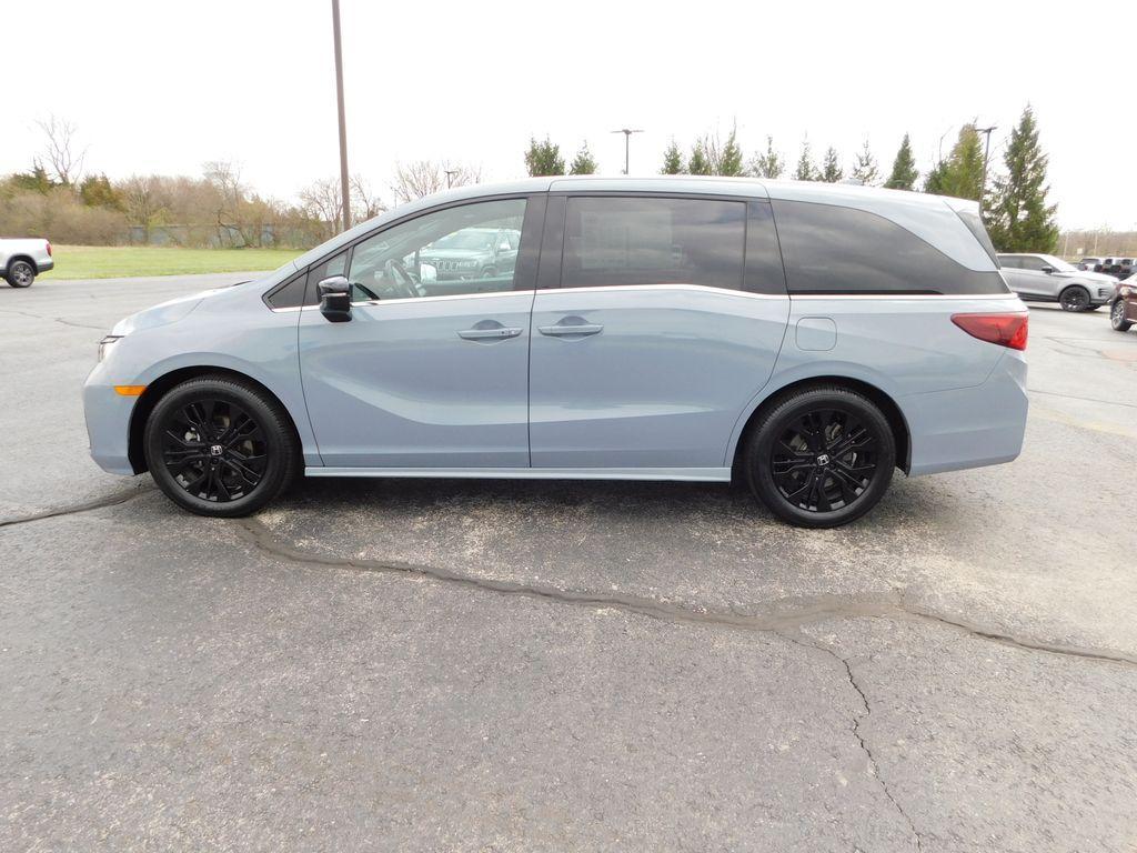 used 2025 Honda Odyssey car, priced at $37,967