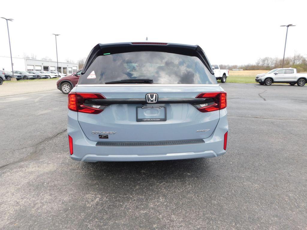 used 2025 Honda Odyssey car, priced at $37,967