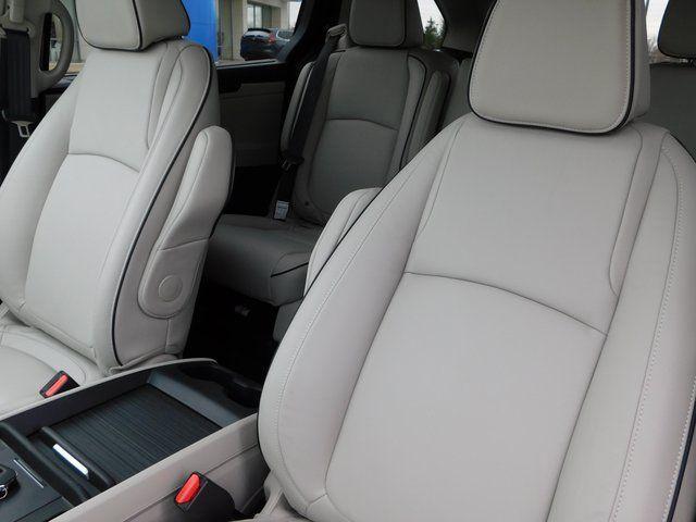 new 2026 Honda Odyssey car, priced at $47,205