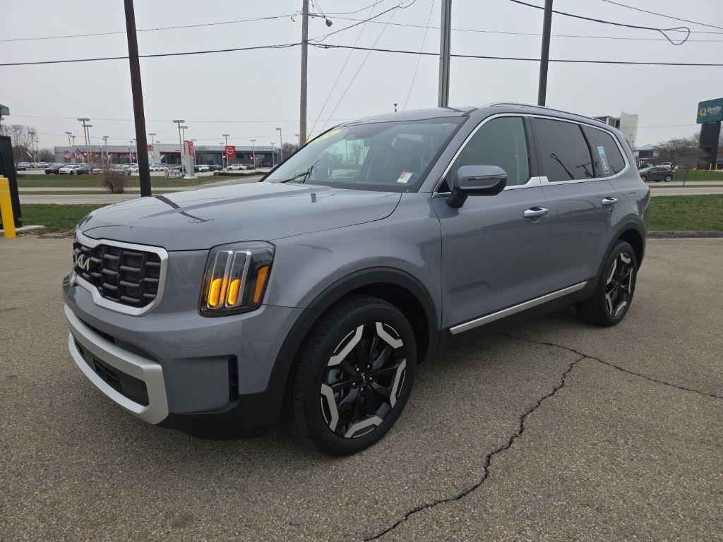 used 2024 Kia Telluride car, priced at $32,488