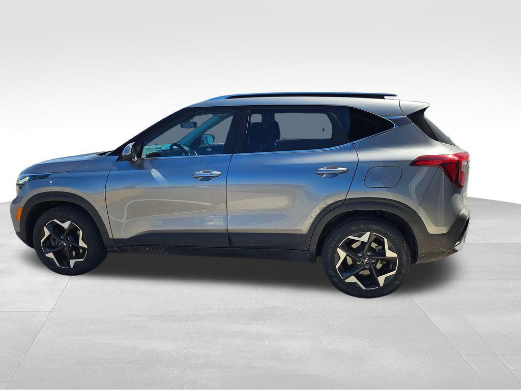 used 2024 Kia Seltos car, priced at $23,999