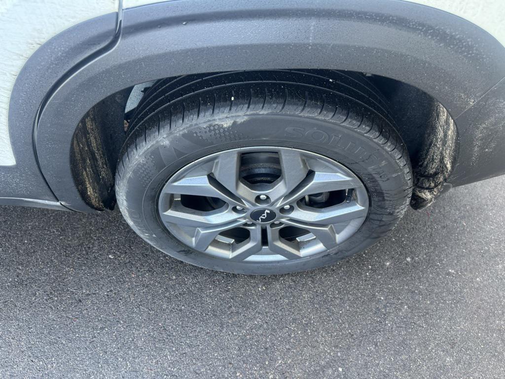 used 2024 Kia Seltos car, priced at $19,999