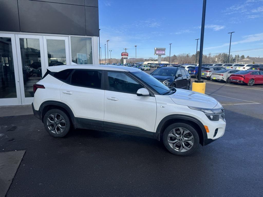 used 2024 Kia Seltos car, priced at $19,999