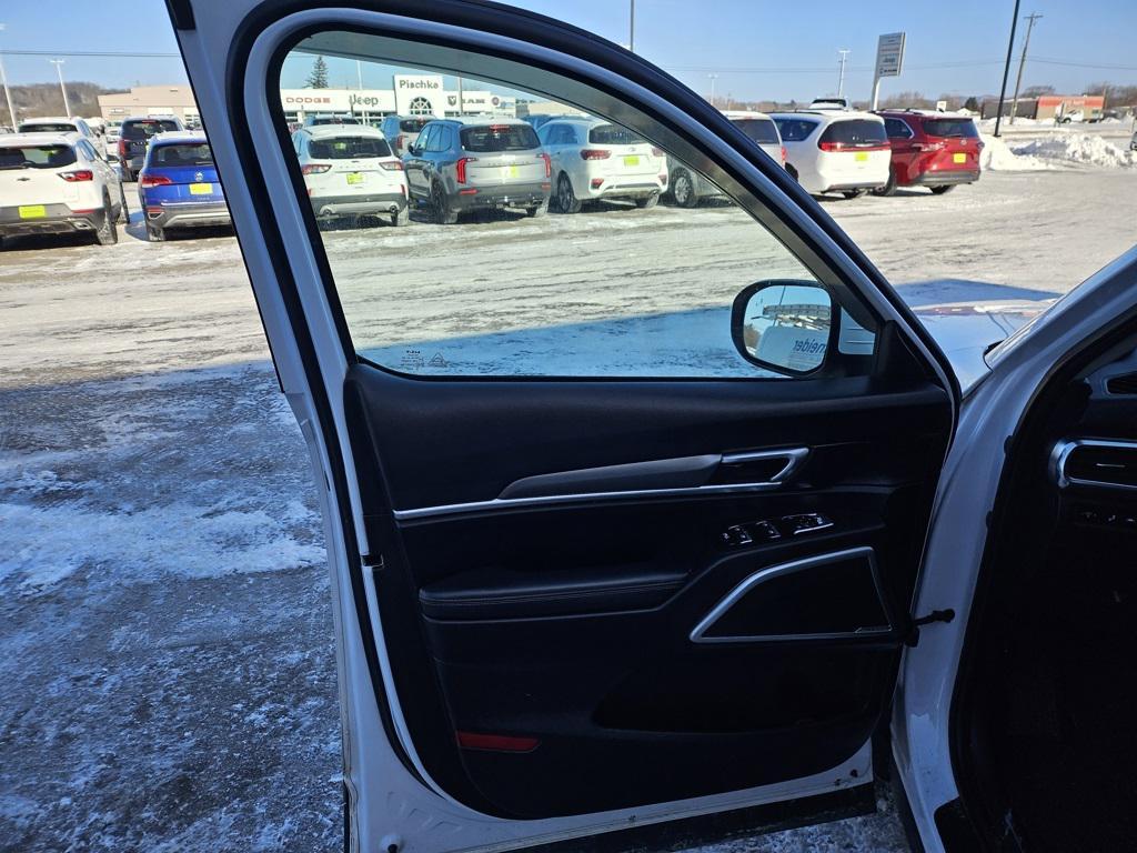 used 2022 Kia Telluride car, priced at $23,899