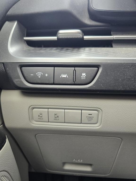 used 2024 Kia Carnival car, priced at $26,955