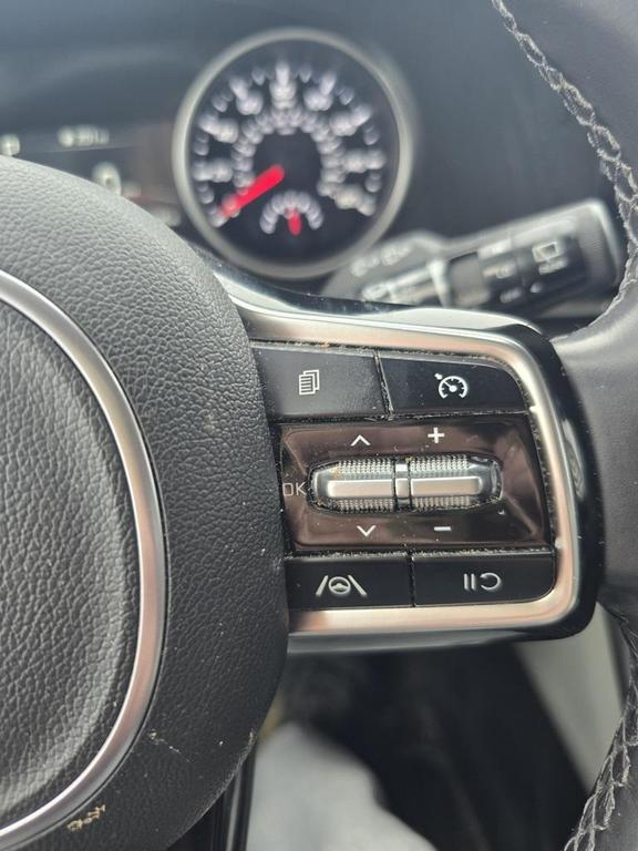 used 2024 Kia Carnival car, priced at $26,955