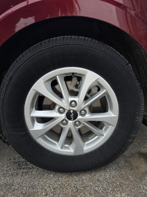 used 2024 Kia Carnival car, priced at $26,955