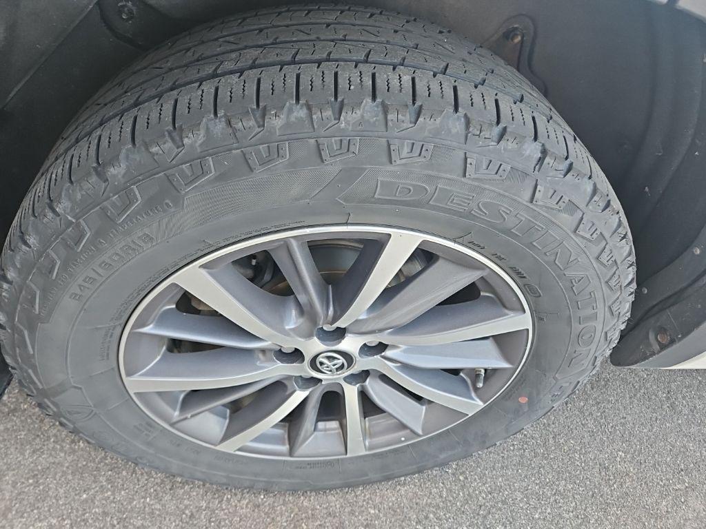 used 2018 Toyota Highlander car, priced at $22,298
