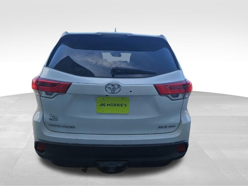 used 2018 Toyota Highlander car, priced at $22,298