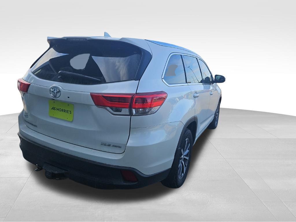 used 2018 Toyota Highlander car, priced at $22,298