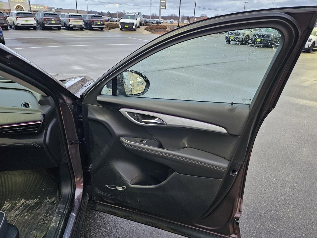 used 2024 Buick Envision car, priced at $35,999