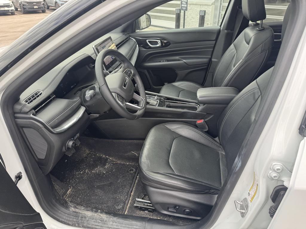 used 2022 Jeep Compass car, priced at $23,999