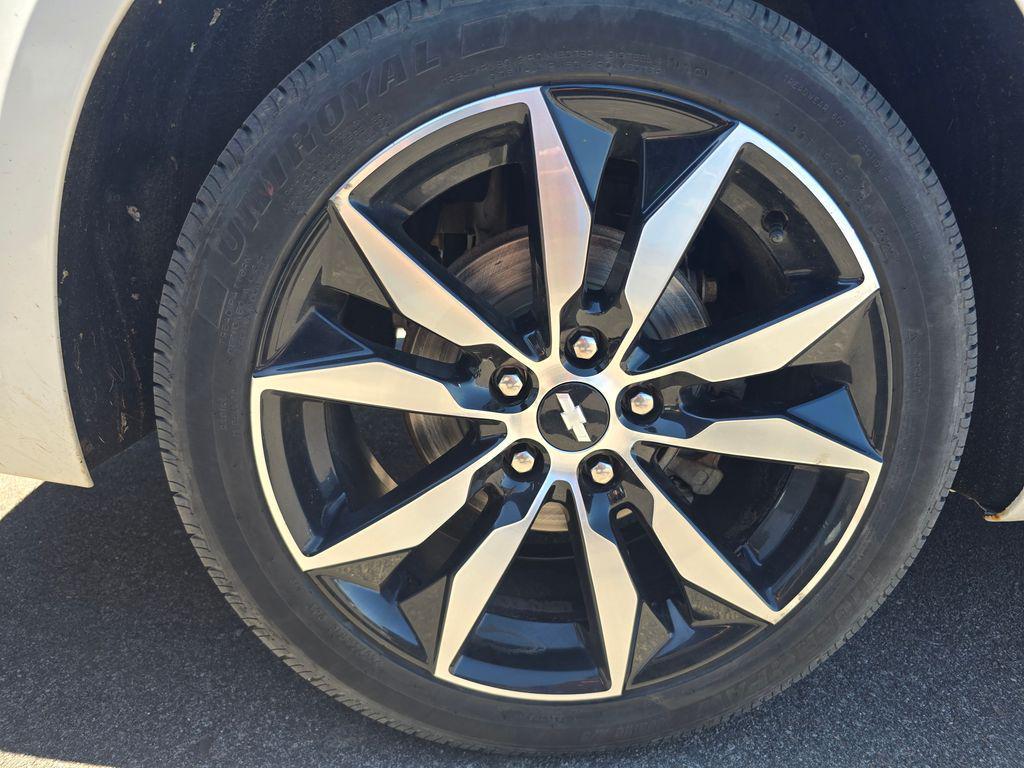 used 2017 Chevrolet Malibu car, priced at $15,298