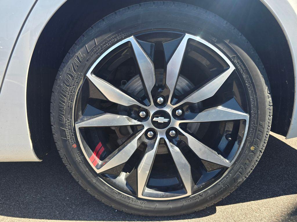 used 2017 Chevrolet Malibu car, priced at $15,298