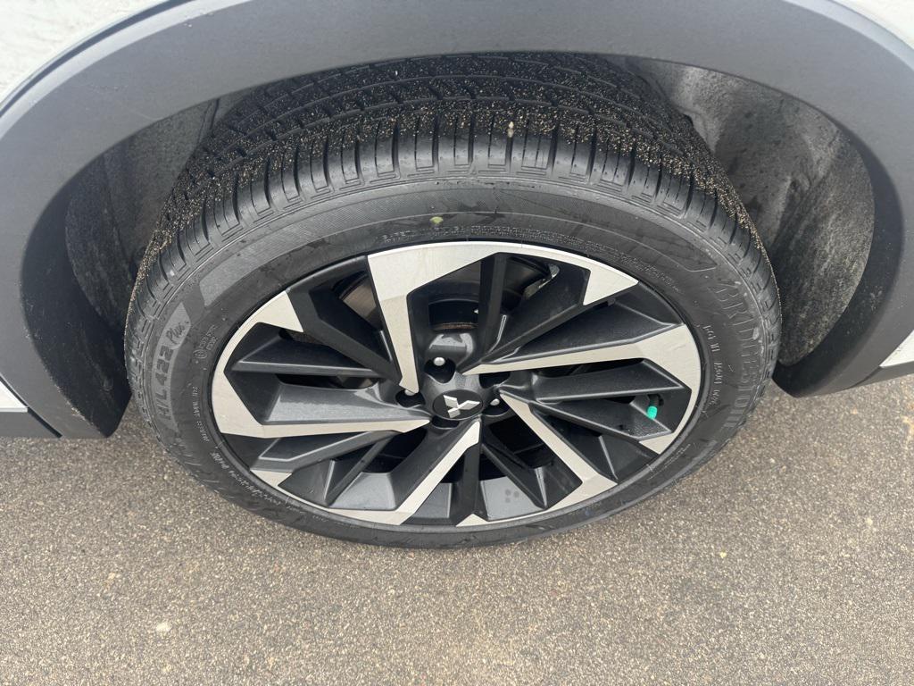 used 2024 Mitsubishi Outlander car, priced at $24,547