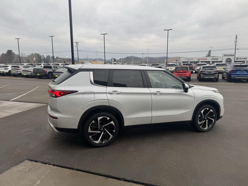 used 2024 Mitsubishi Outlander car, priced at $24,547