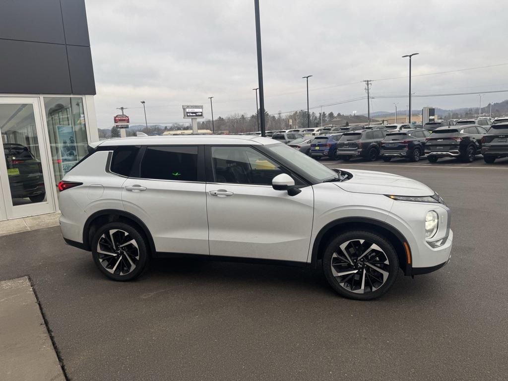 used 2024 Mitsubishi Outlander car, priced at $24,547