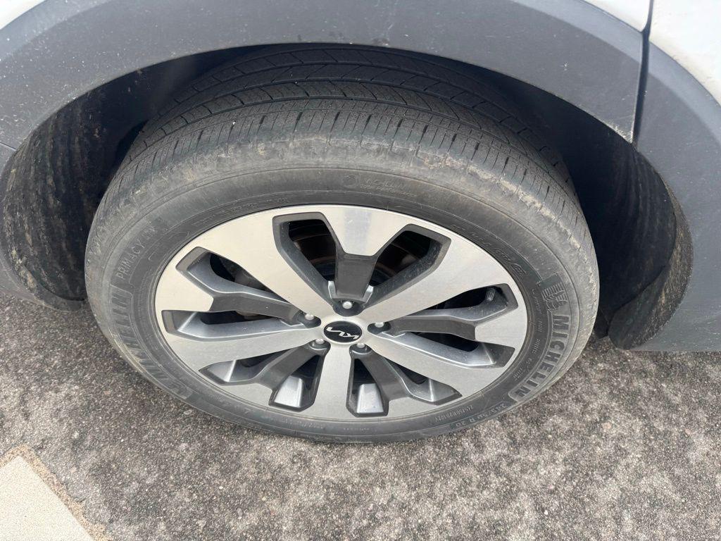 used 2022 Kia Telluride car, priced at $31,798