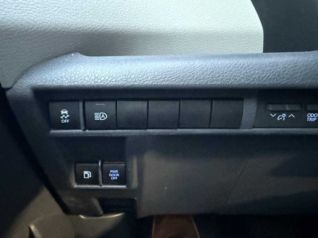 used 2021 Toyota Sienna car, priced at $25,999