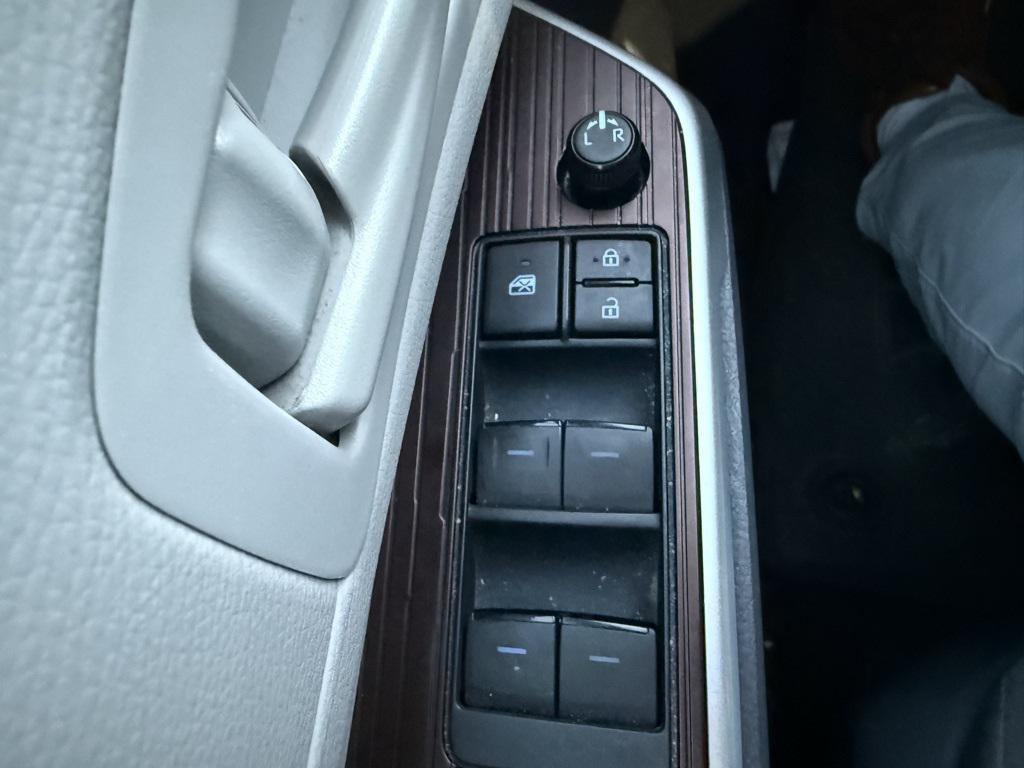 used 2021 Toyota Sienna car, priced at $25,999