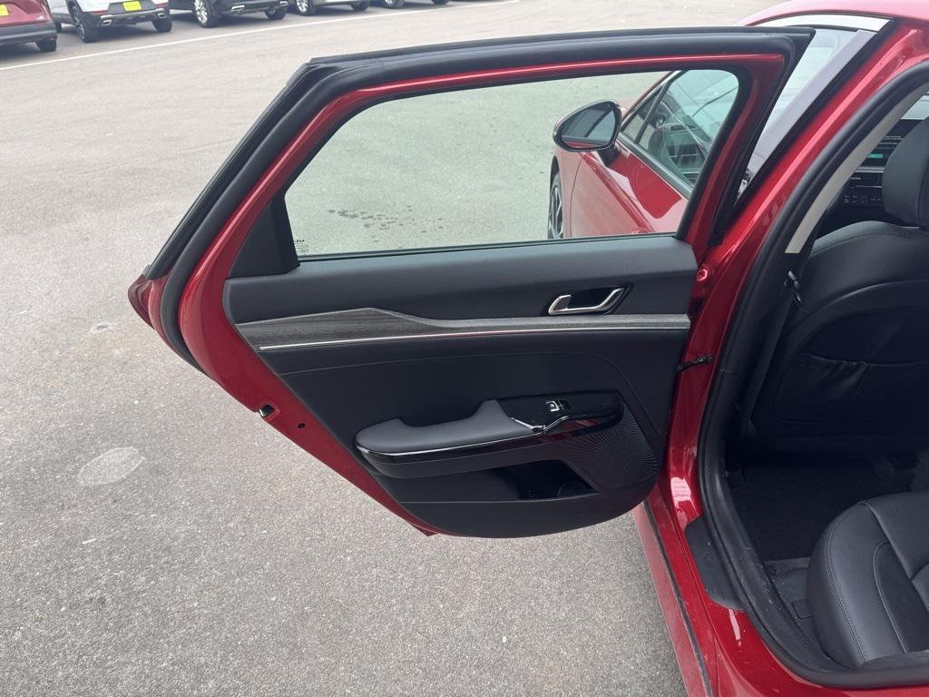 used 2025 Kia K5 car, priced at $26,999