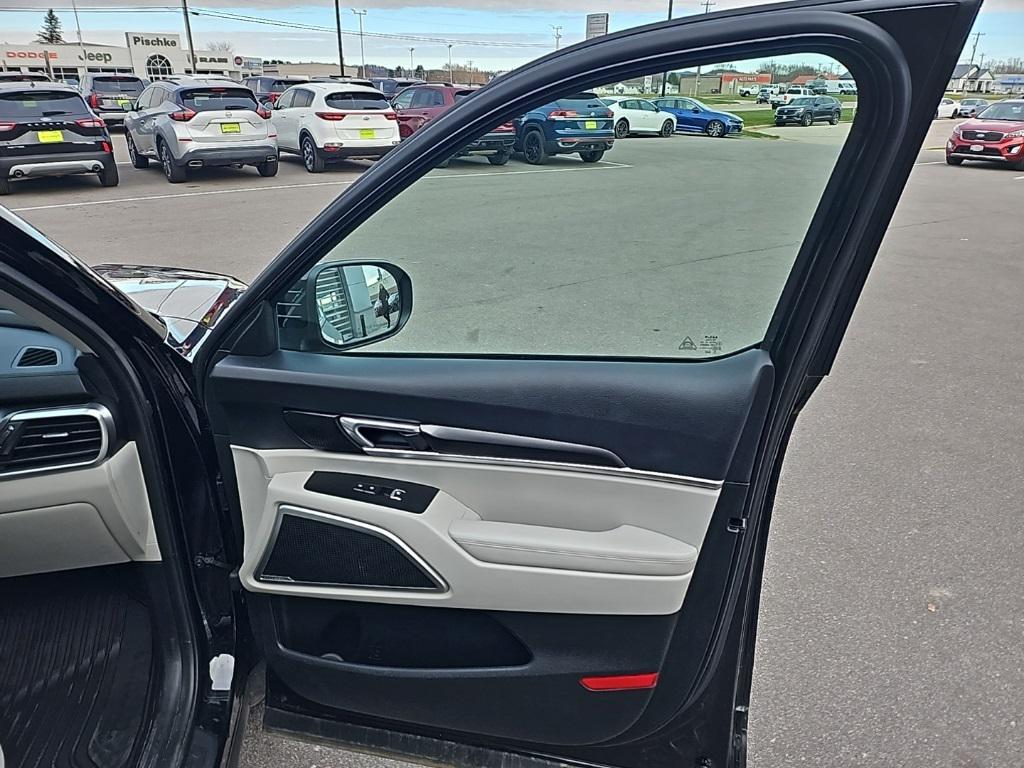 used 2023 Kia Telluride car, priced at $28,999