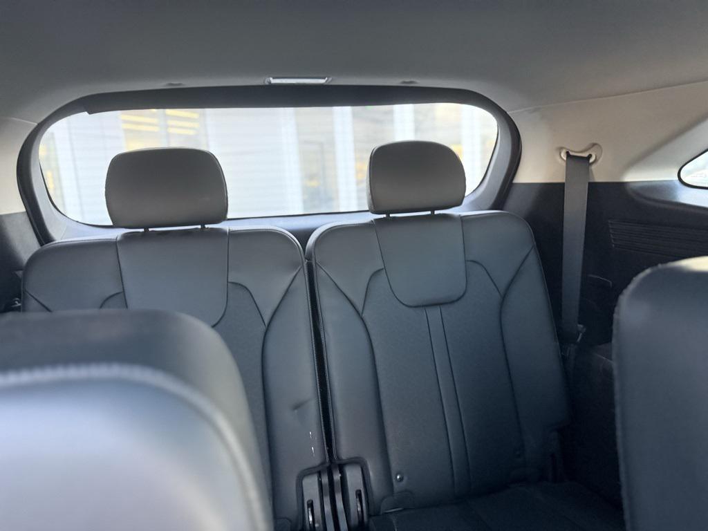 used 2022 Kia Sorento car, priced at $25,399