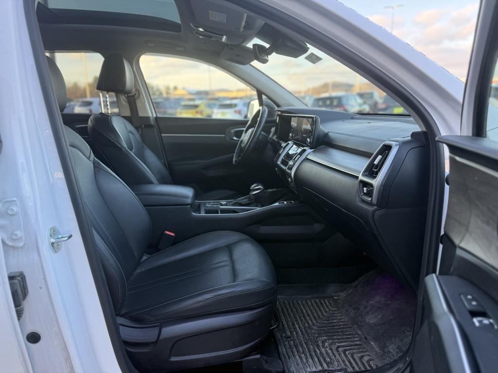 used 2022 Kia Sorento car, priced at $25,399