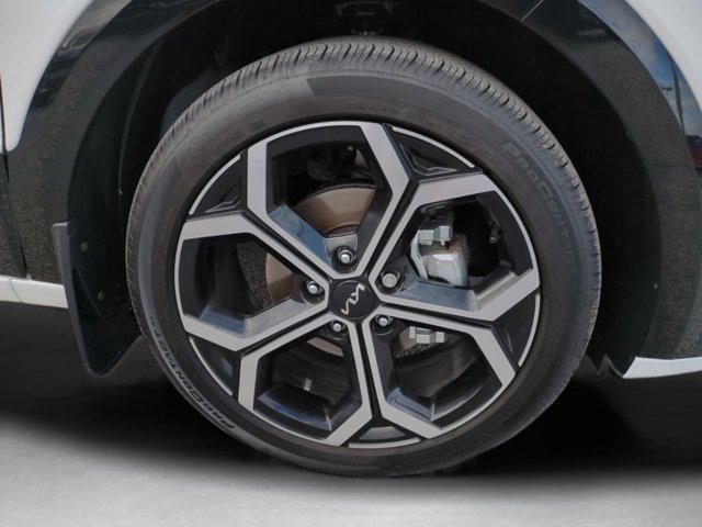 used 2025 Kia Niro car, priced at $26,895