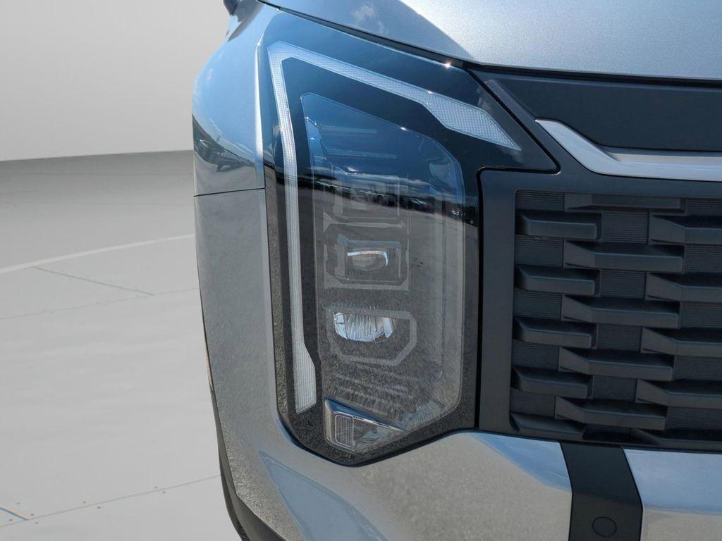 new 2026 Kia Sportage Hybrid car, priced at $29,700