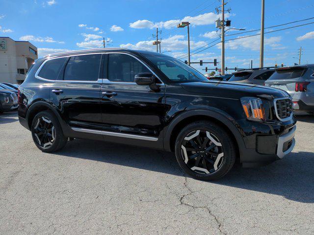 used 2024 Kia Telluride car, priced at $31,500