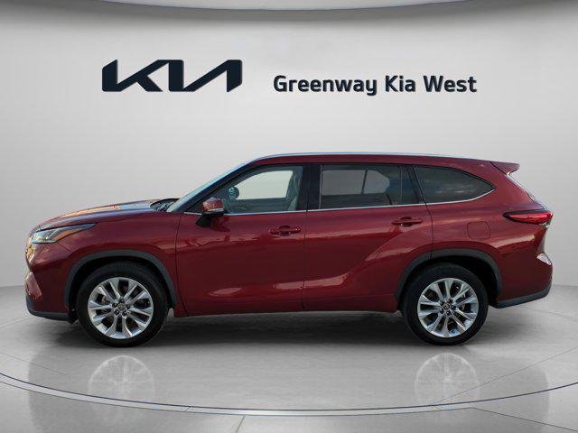 used 2020 Toyota Highlander car, priced at $22,995