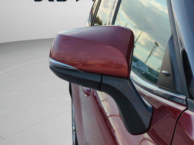 used 2020 Toyota Highlander car, priced at $22,995