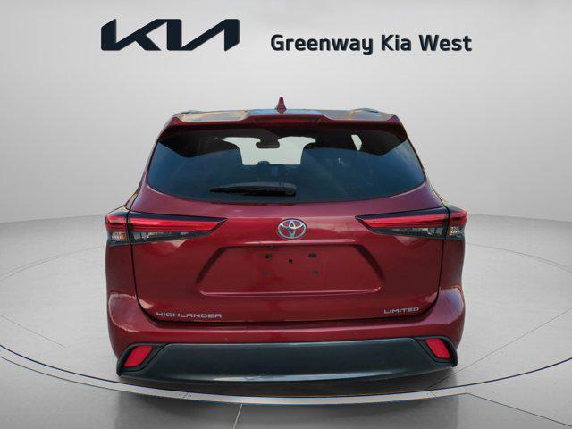 used 2020 Toyota Highlander car, priced at $22,995