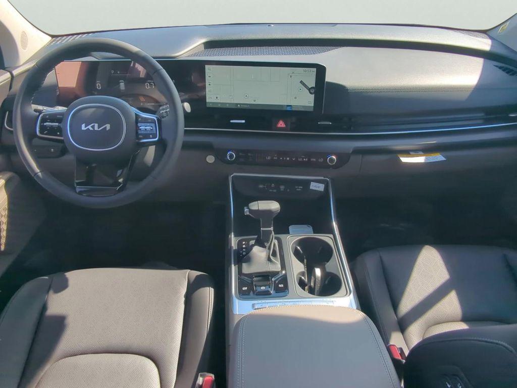 new 2026 Kia Carnival car, priced at $43,722