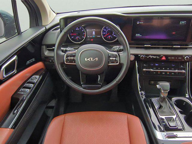 used 2022 Kia Carnival car, priced at $28,995