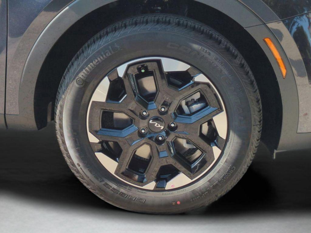 new 2026 Kia Sorento car, priced at $33,905