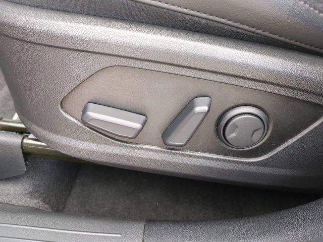 used 2023 Kia Sorento car, priced at $26,995