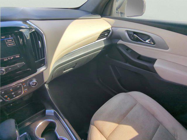 used 2023 Chevrolet Traverse car, priced at $24,484
