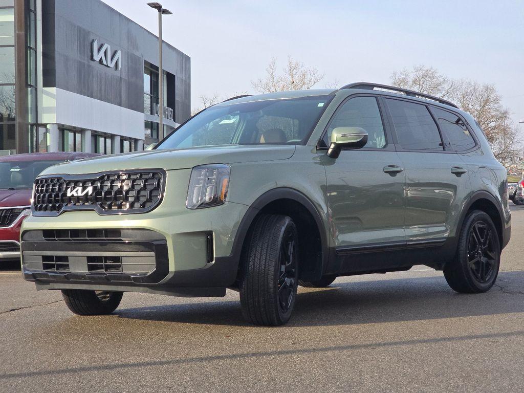 used 2024 Kia Telluride car, priced at $38,310
