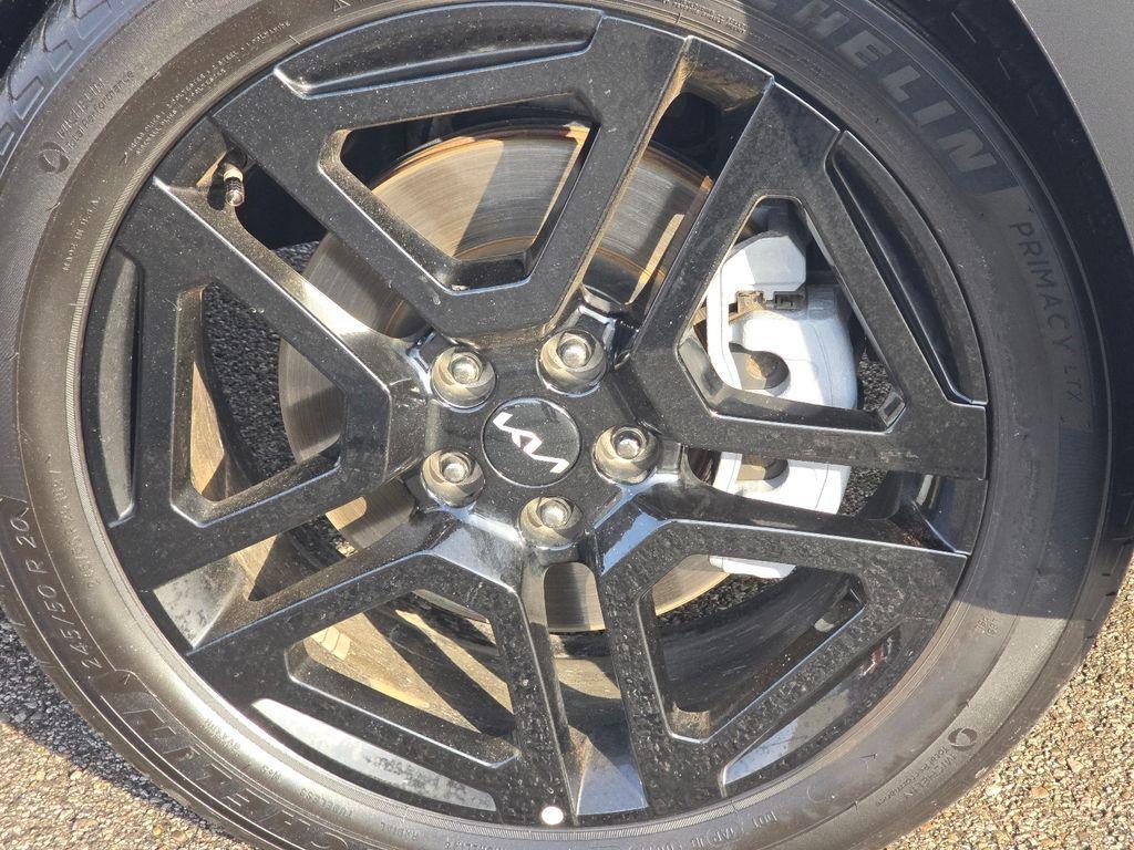 used 2024 Kia Telluride car, priced at $38,310