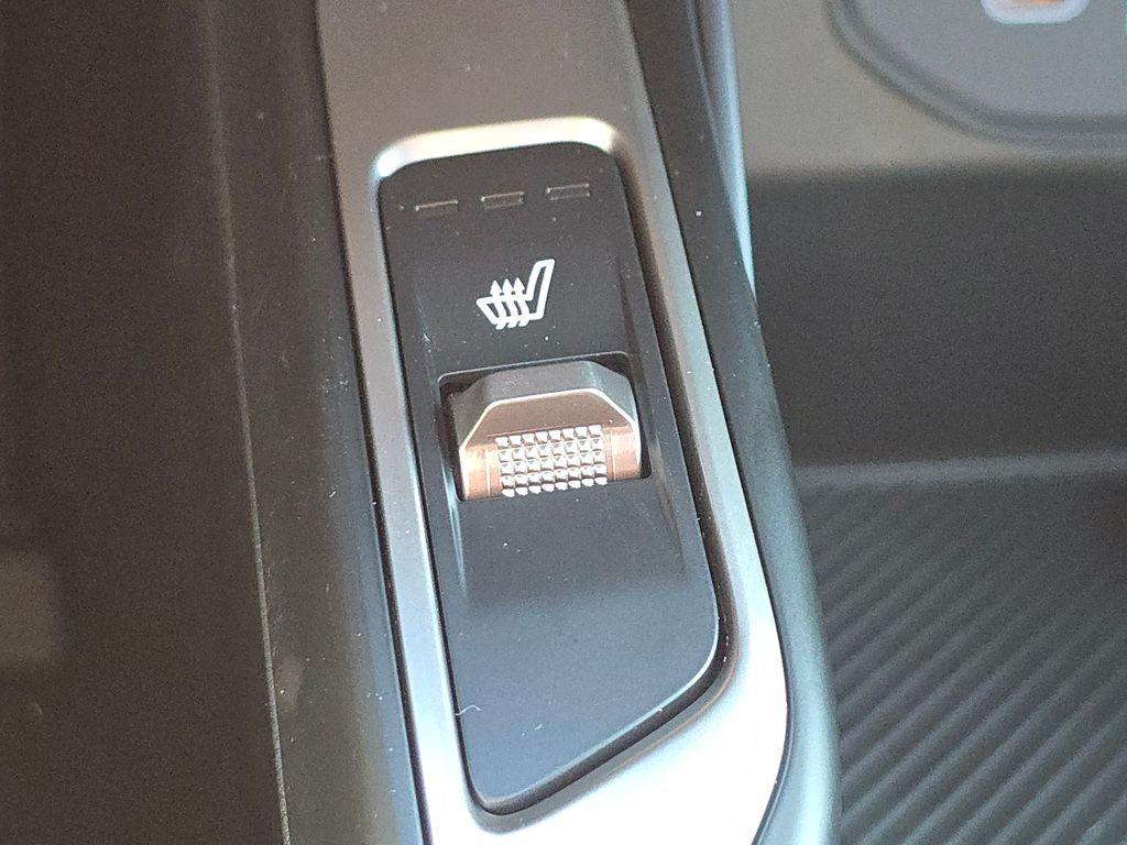 new 2026 Kia Sorento car, priced at $34,428