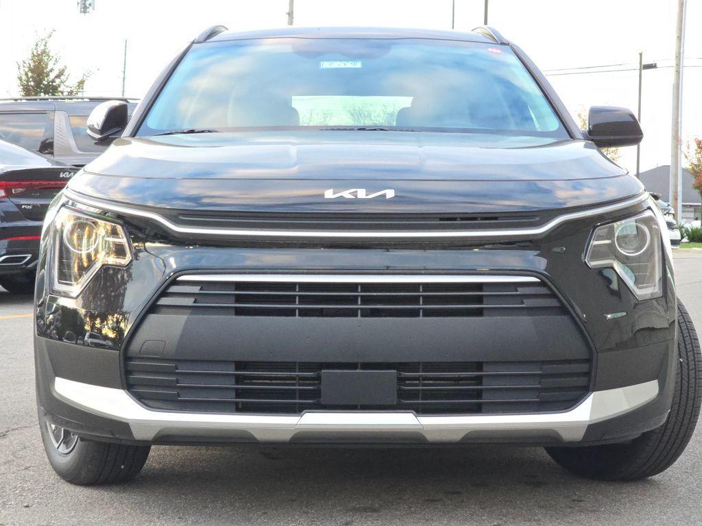new 2025 Kia Niro car, priced at $27,255