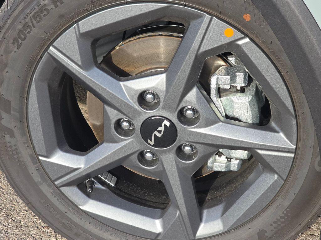 new 2025 Kia K4 car, priced at $21,367