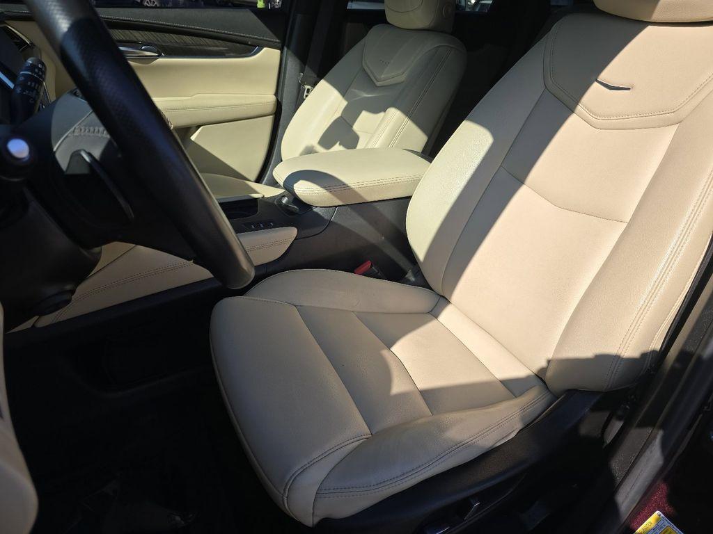 used 2018 Cadillac XT5 car, priced at $17,609