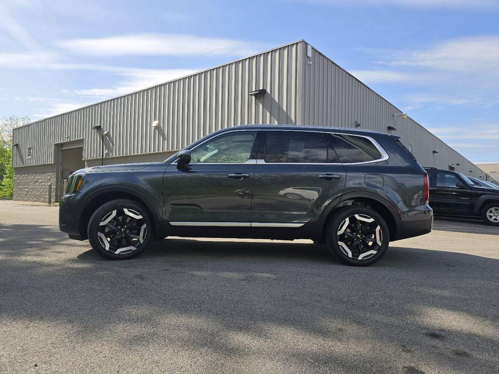 used 2024 Kia Telluride car, priced at $32,850