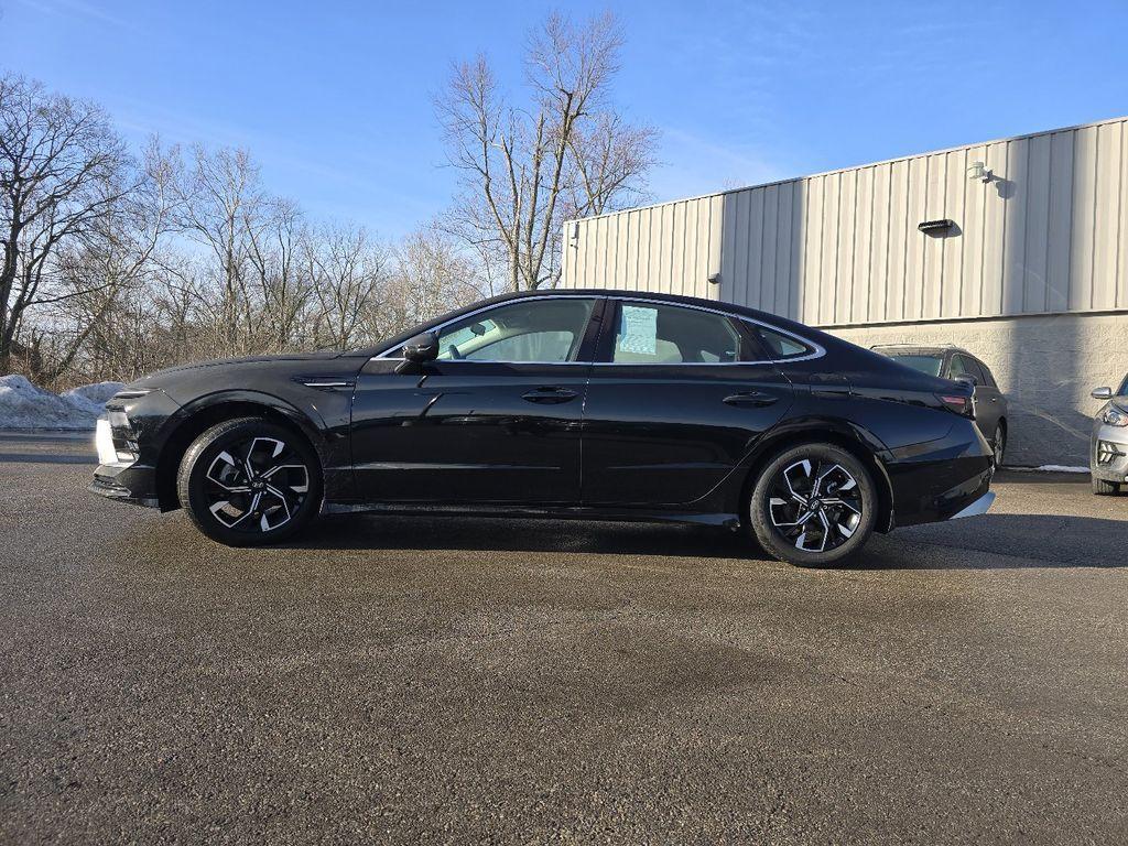 used 2024 Hyundai Sonata car, priced at $22,031