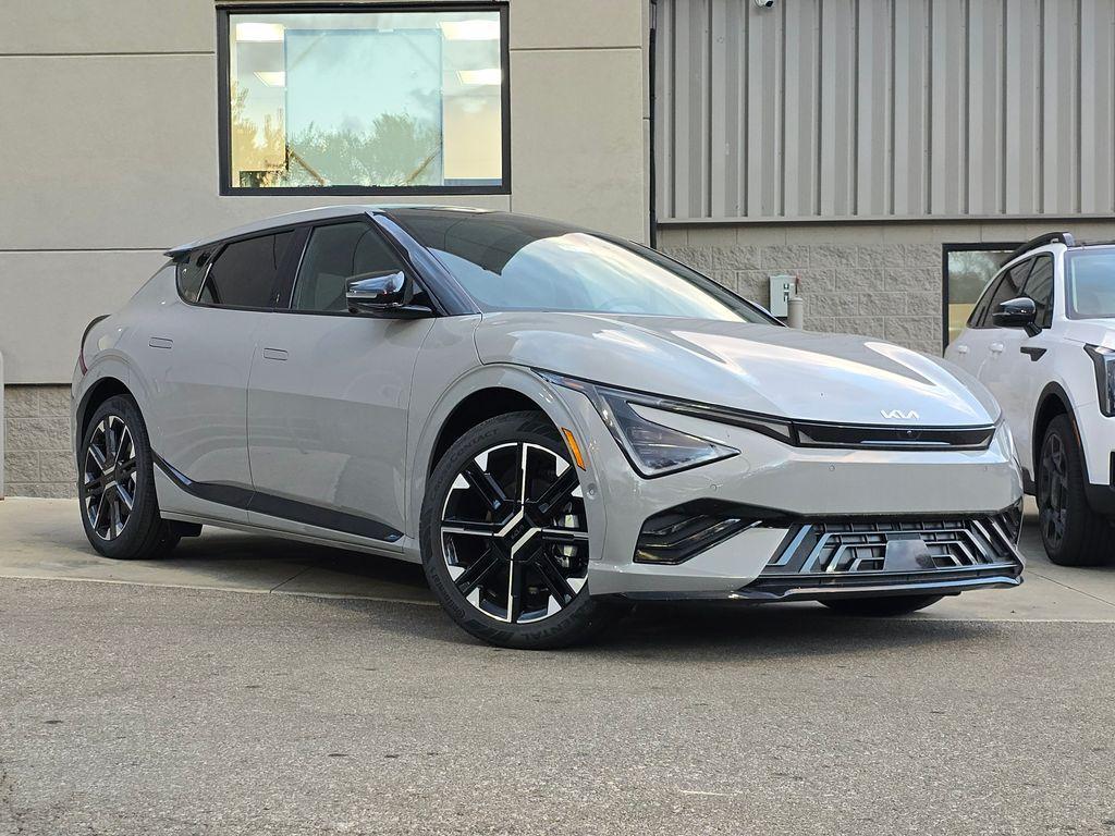 new 2025 Kia EV6 car, priced at $45,832